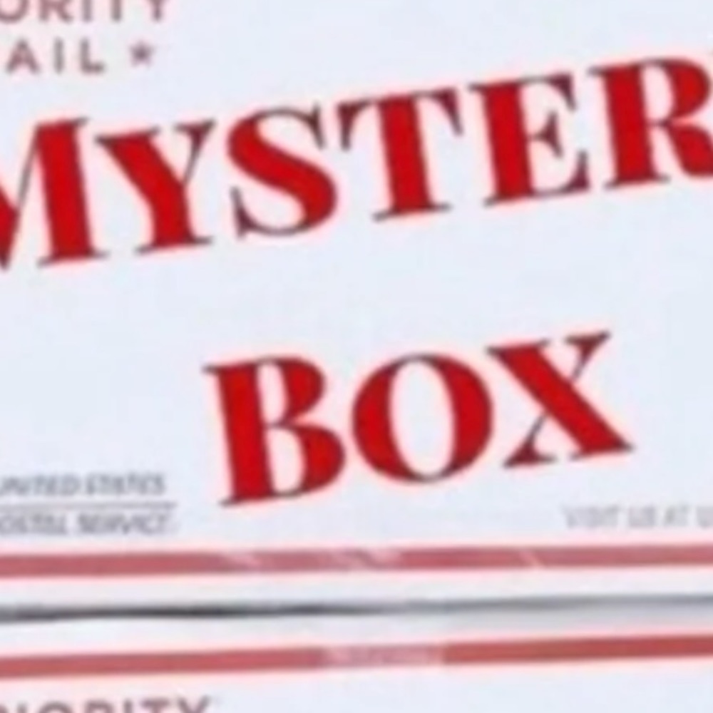 Mystery boxes - Picture 2 of 3